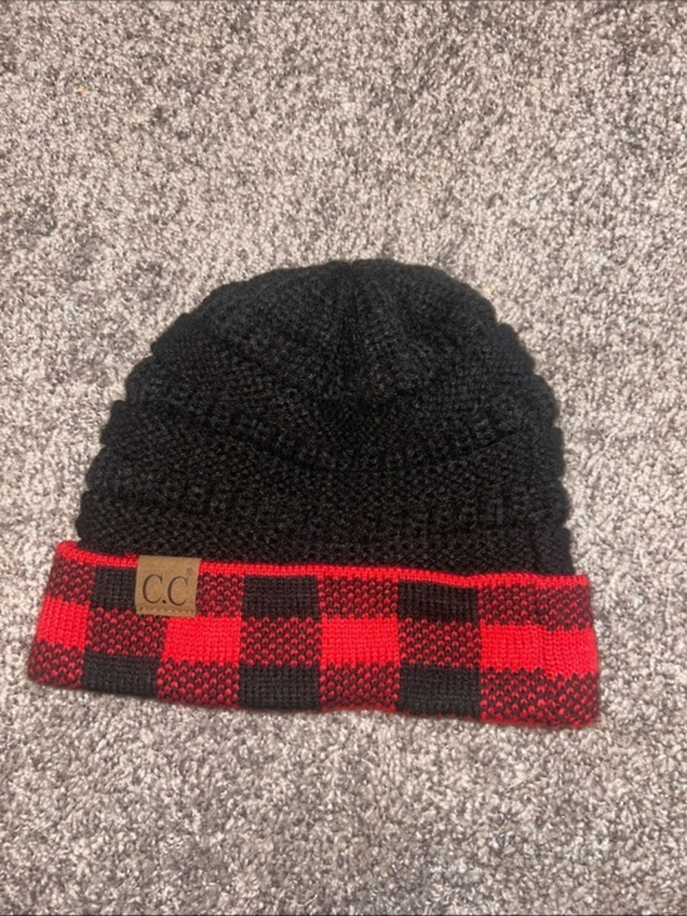 C.C Women’s Beanie- Buffalo Plaid - Picture 1 of 3